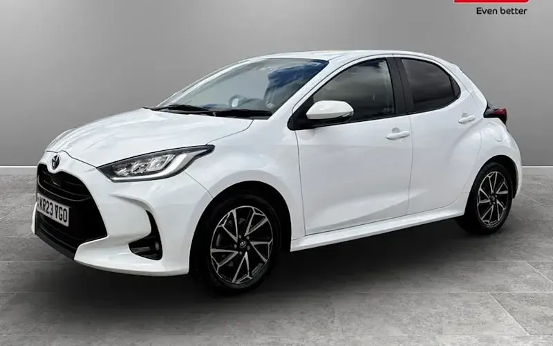 Second-hand Toyota Yaris Hybrid Design 116 CP (85 kW) 2026 Hatchback
