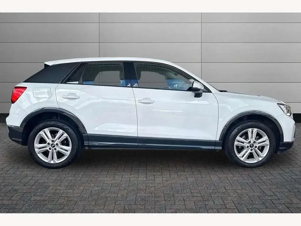 Used Audi Q2 Sport 150 HP (110 kW) 2021 White SUV