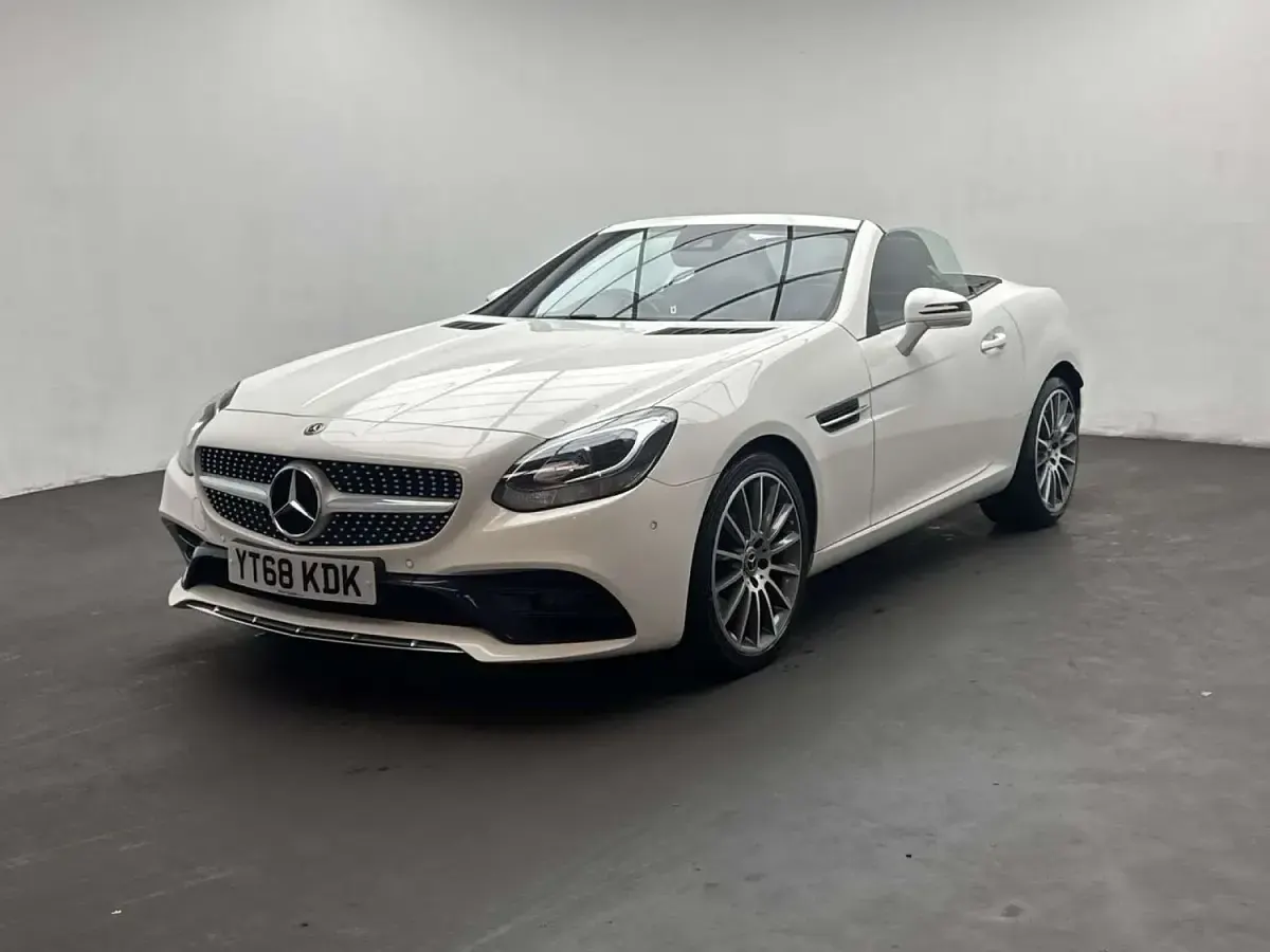 Used Mercedes SLC180 AMG line 2018 White Cabriolet