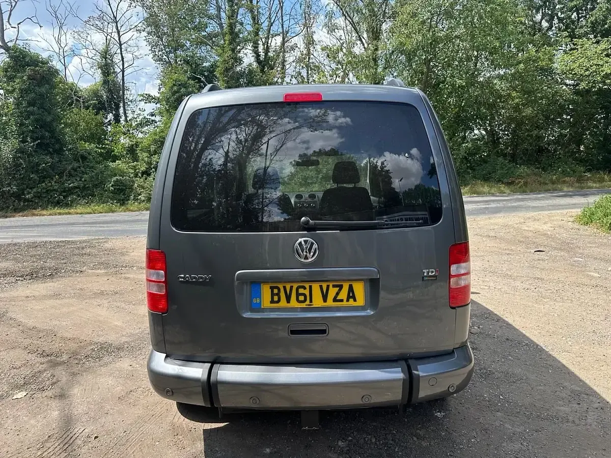 Used VW Caddy Life 102 HP (75 kW) 2011 Grey MPV