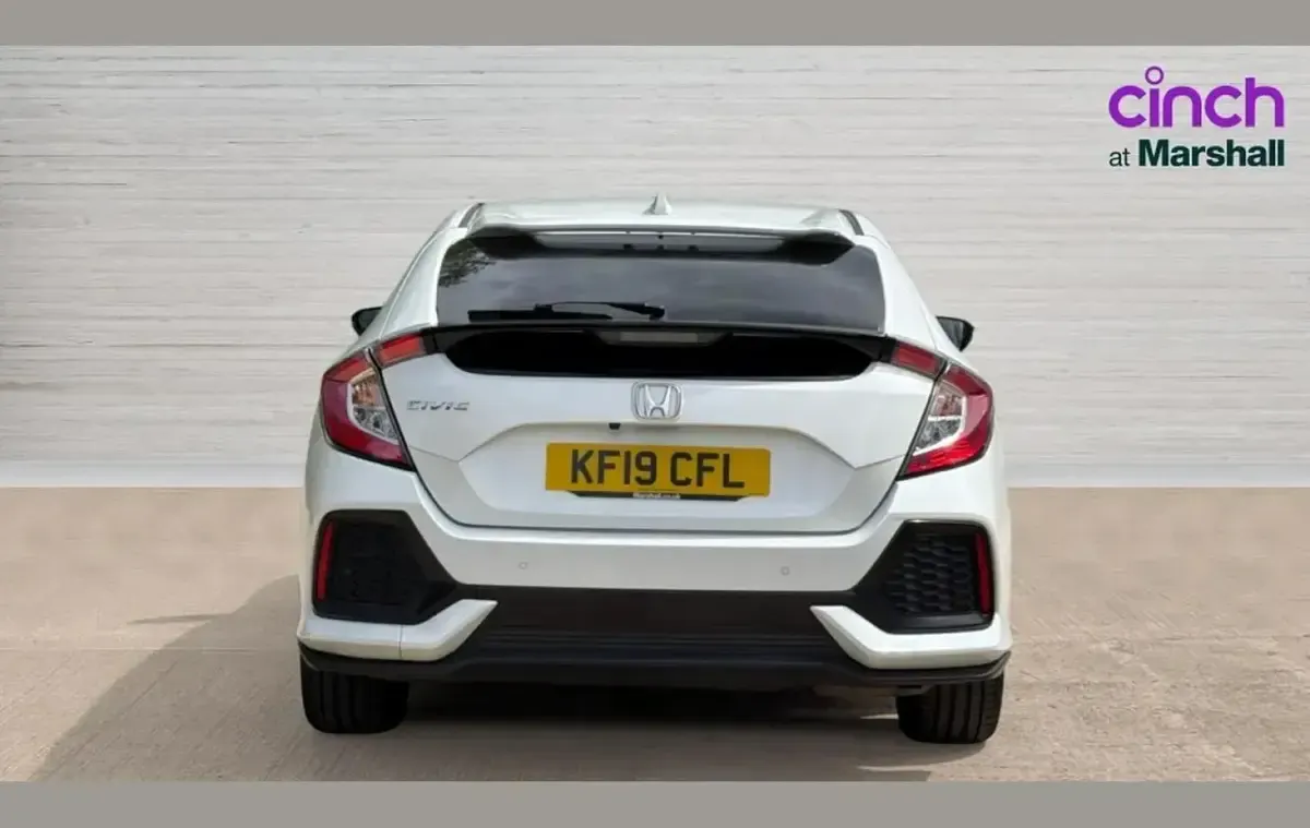 Used Honda Civic EX 129 HP (94 kW) 2019 White Hatchback