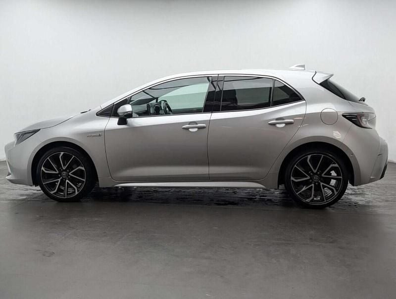 Used Toyota Corolla 184 HP (135 kW) 2020 Silver Hatchback