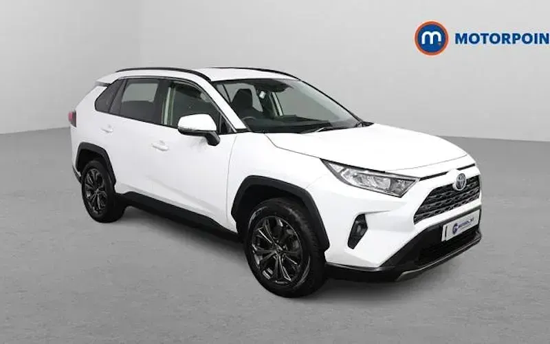 Usado Toyota RAV4 Design 218 HP (160 kW) 2025 SUV