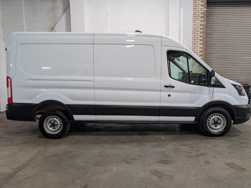 Used Ford Transit 128 HP (94 kW) 2022 Frozen white (solid colour)