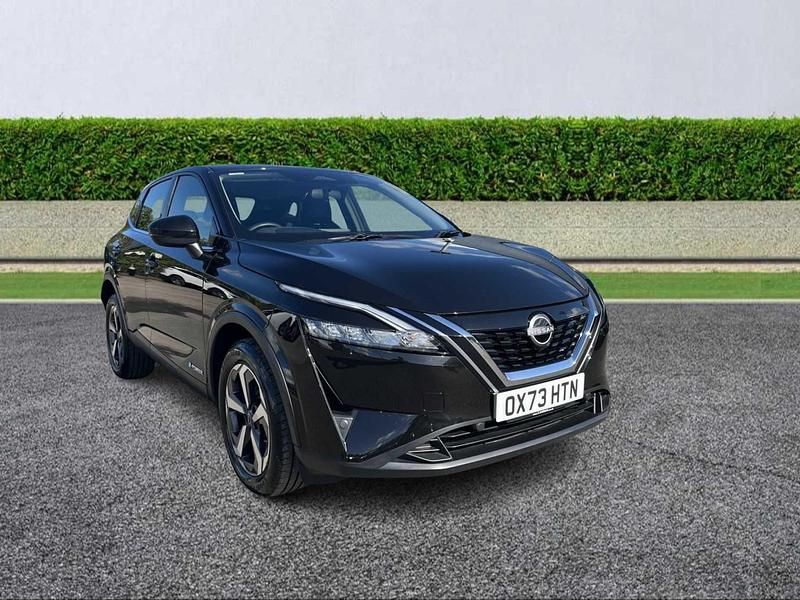 Black Used 2024 Nissan Qashqai Acenta Premium SUV | £20,999 (Super price) - Image 1/4