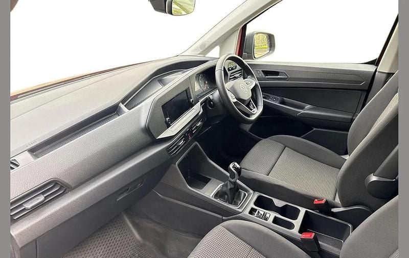 Used VW Caddy 101 HP (74 kW) 2024 Red MPV
