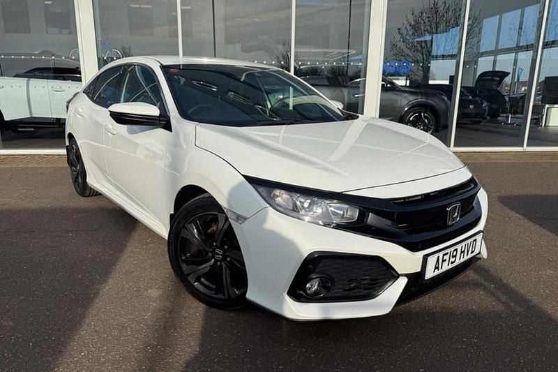 Used Honda Civic SR 126 HP (92 kW) 2019 White Hatchback