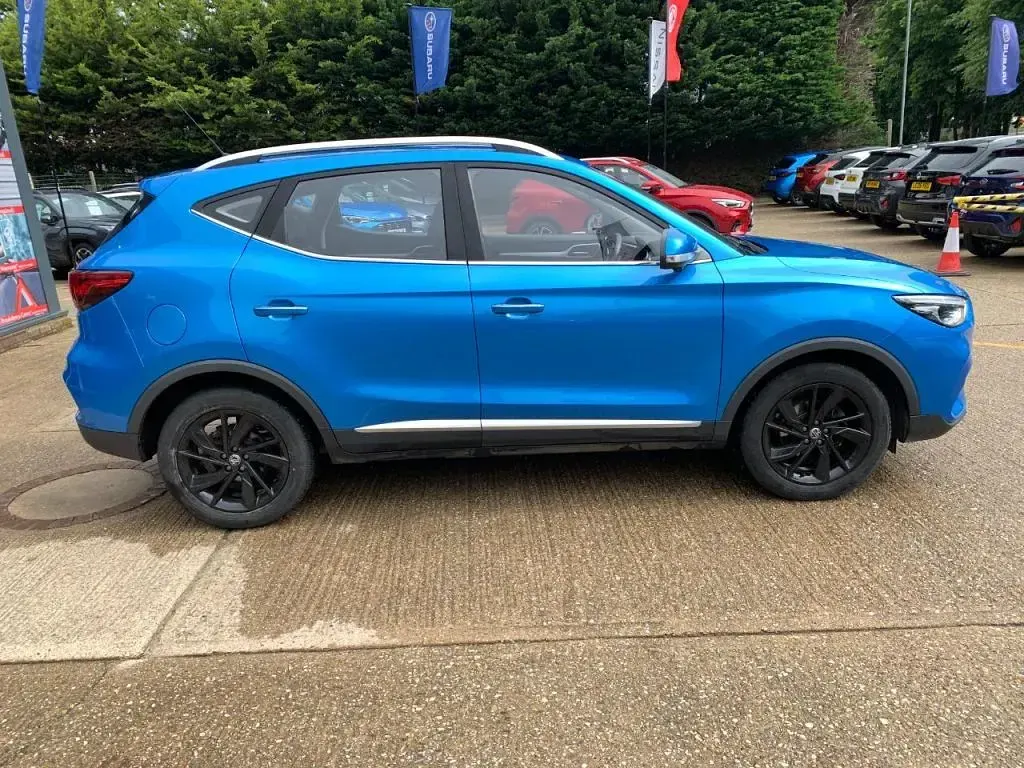 Used MG ZS Exclusive 106 HP (77 kW) 2021 Blue SUV