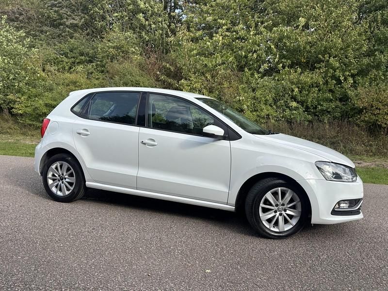 White Used 2014 VW Polo SE Hatchback | £6,495 (Fair price) - Image 1/4