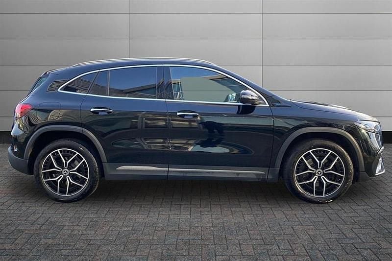 Used Mercedes EQA250 AMG Line Premium 139 kW (190 HP) 2021 Cosmos black SUV