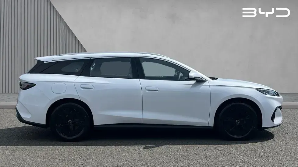 New BYD Seal Boost 184 HP (135 kW) 2026 Metallic  polar white