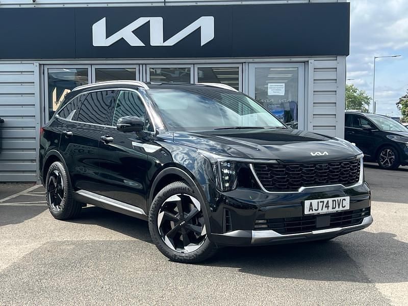 Midnight black Used 2025 Kia Sorento 3 SUV | £42,995 - Image 1/4