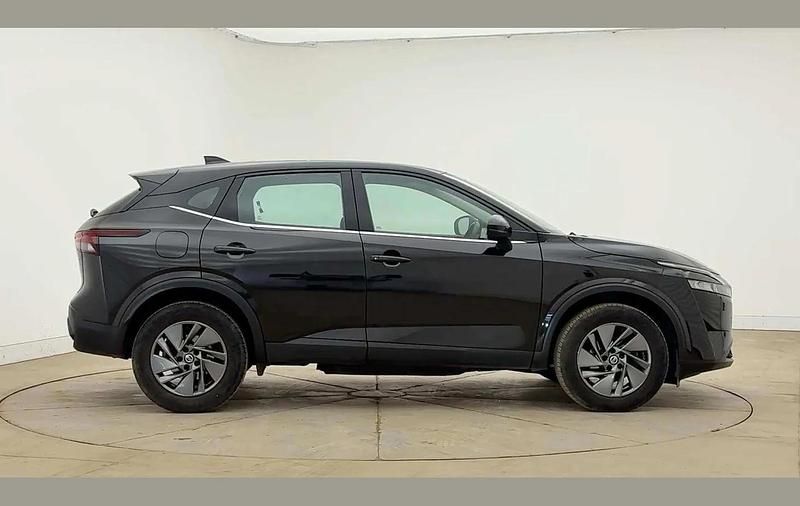 Used Nissan Qashqai Acenta Premium 138 HP (101 kW) 2022 Black SUV