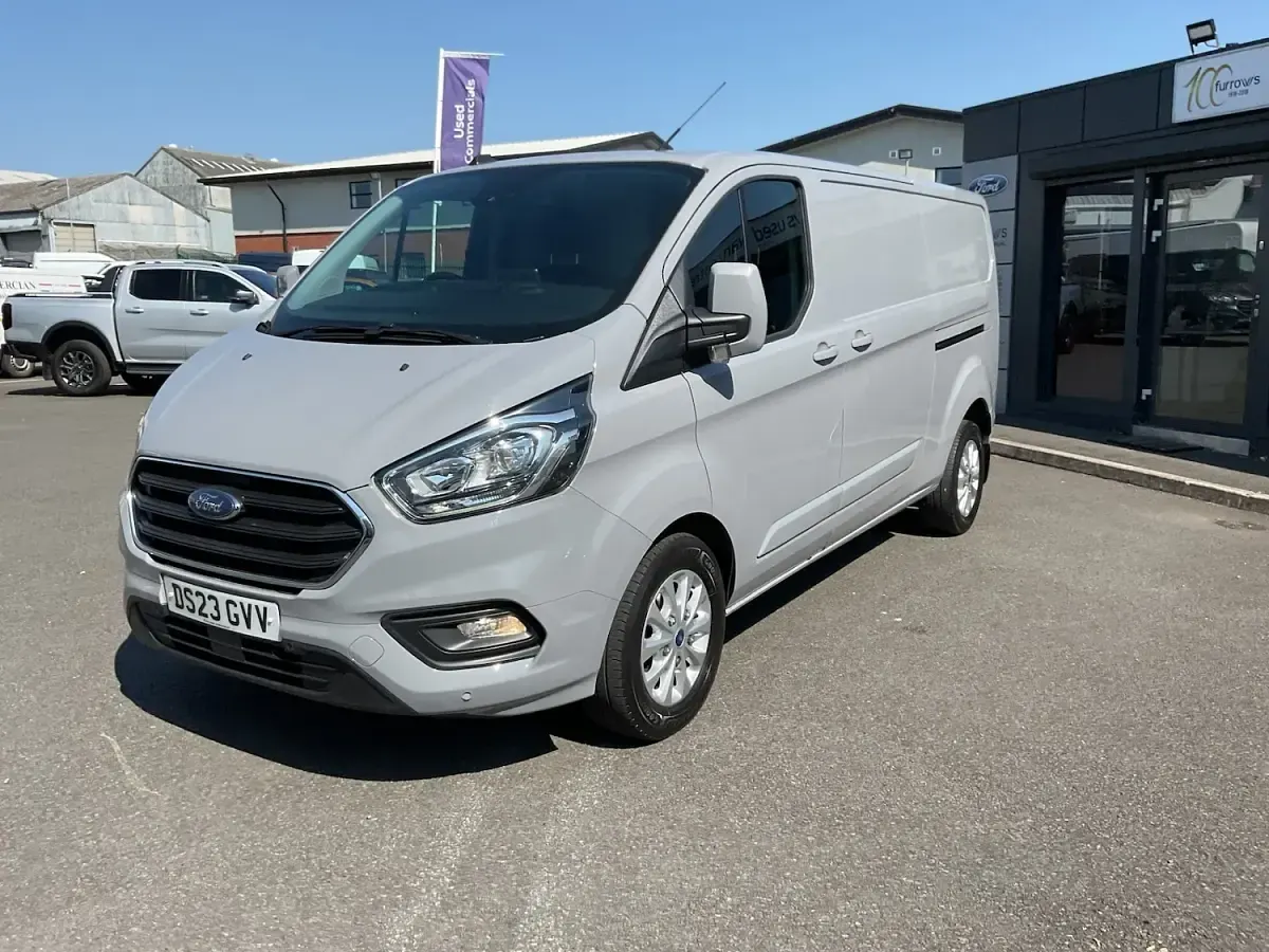 Used Ford Transit Custom Limited 170 HP (125 kW) 2023 Grey Van