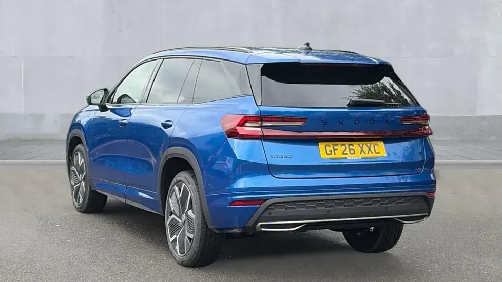 Used Skoda Kodiaq SportLine 204 HP (150 kW) 2026 Race blue metallic SUV