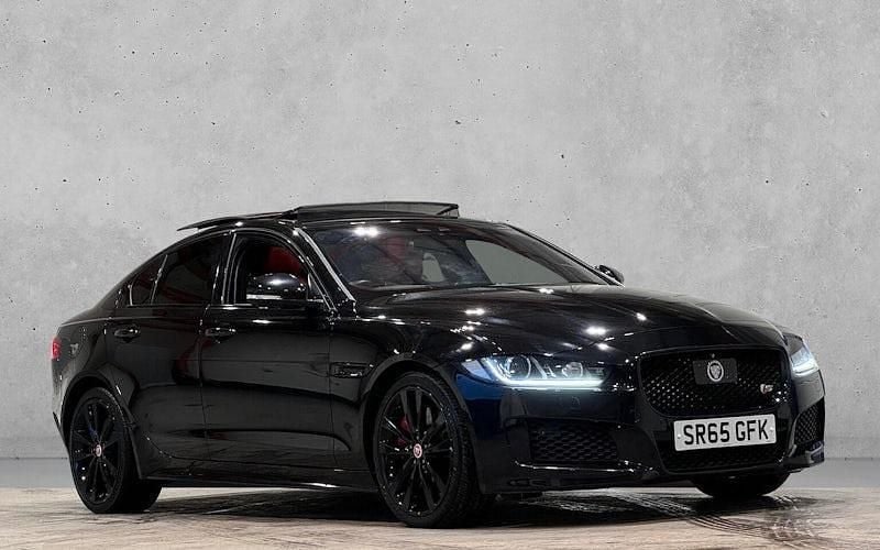 Used Jaguar XE Supercharged 340 HP (250 kW) 2016 Sedan