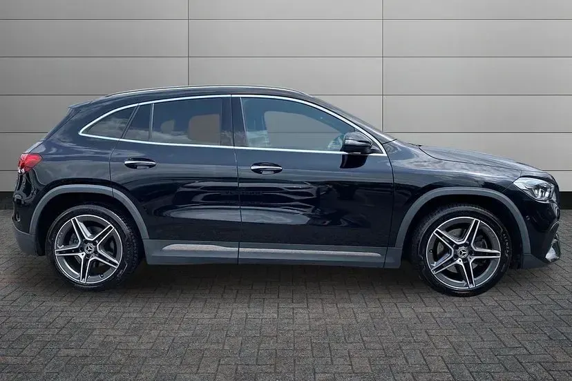 Used Mercedes GLA220 AMG line 187 HP (137 kW) 2020 Black SUV