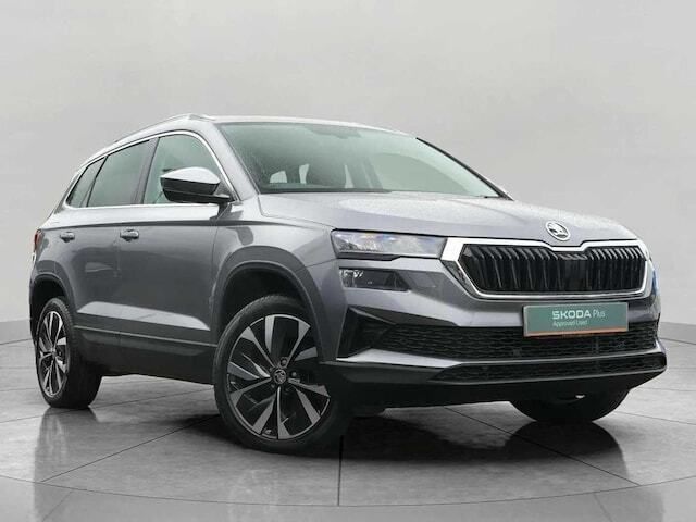Graphite grey metallic Used 2023 Skoda Karoq SE L SUV | £22,950 (Fair price) - Image 1/4