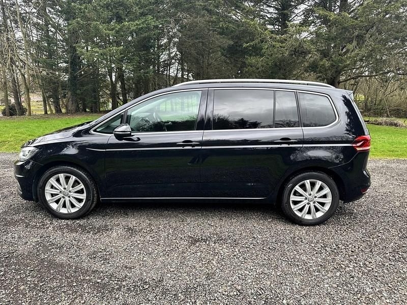 Used VW Touran Highline 2016 Black MPV