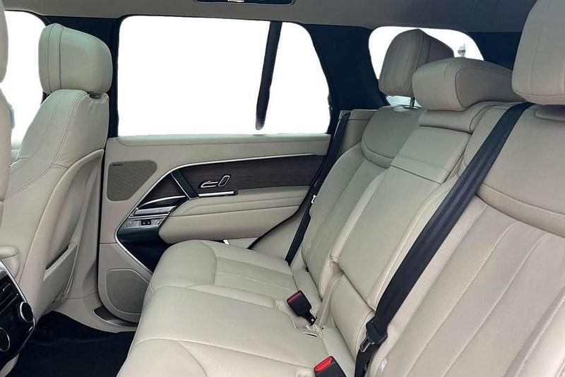 Used Land Rover Range Rover SE 394 HP (289 kW) 2023 Green SUV