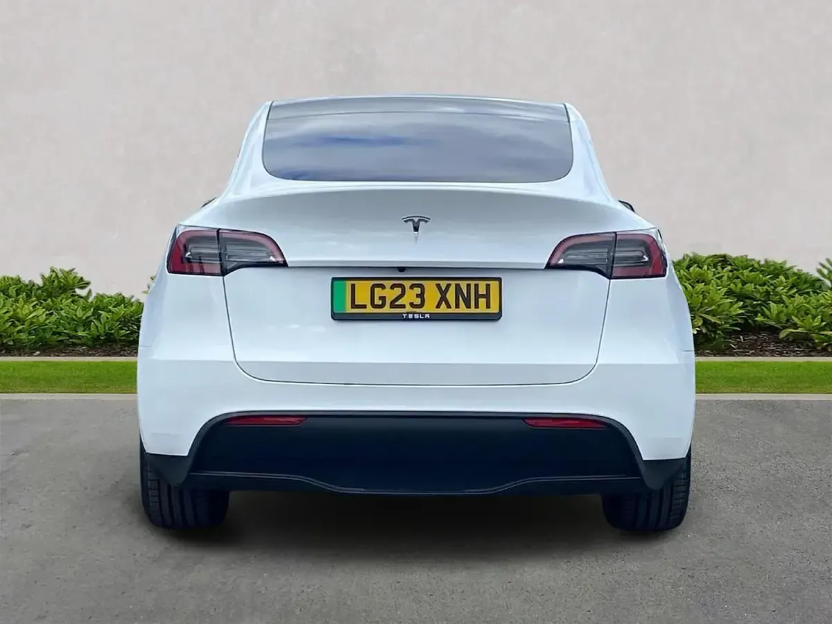 Used Tesla Model Y RWD 219 kW (299 HP) 2023 White SUV