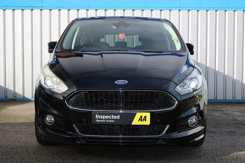 Usado Ford S-MAX Sport 237 HP (174 kW) 2017 Preto Monovolume