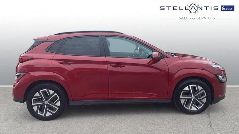 Red Used 2021 Hyundai Kona Ultimate SUV | £15,869 (A bit pricey) - Image 1/4