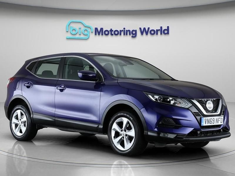 Blue Used 2019 Nissan Qashqai Acenta Premium SUV | £10,500 (Super price) - Image 1/4