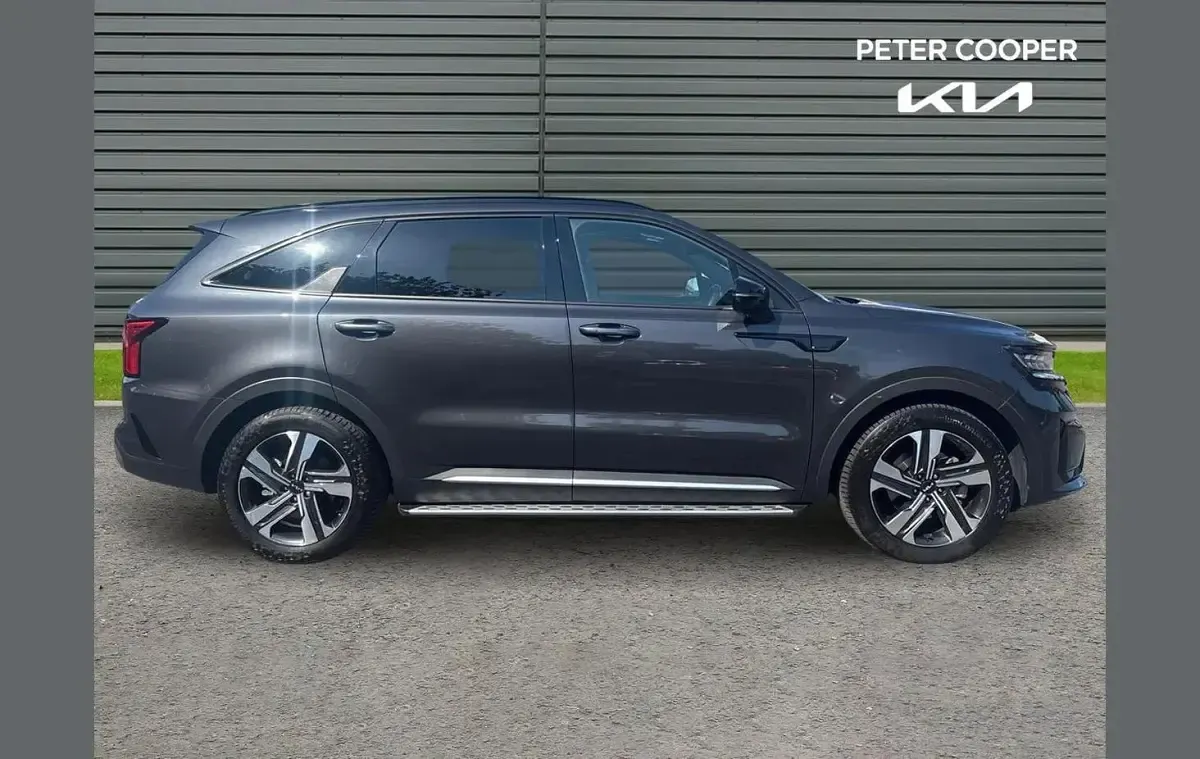Used Kia Sorento 226 HP (166 kW) 2023 Grey SUV