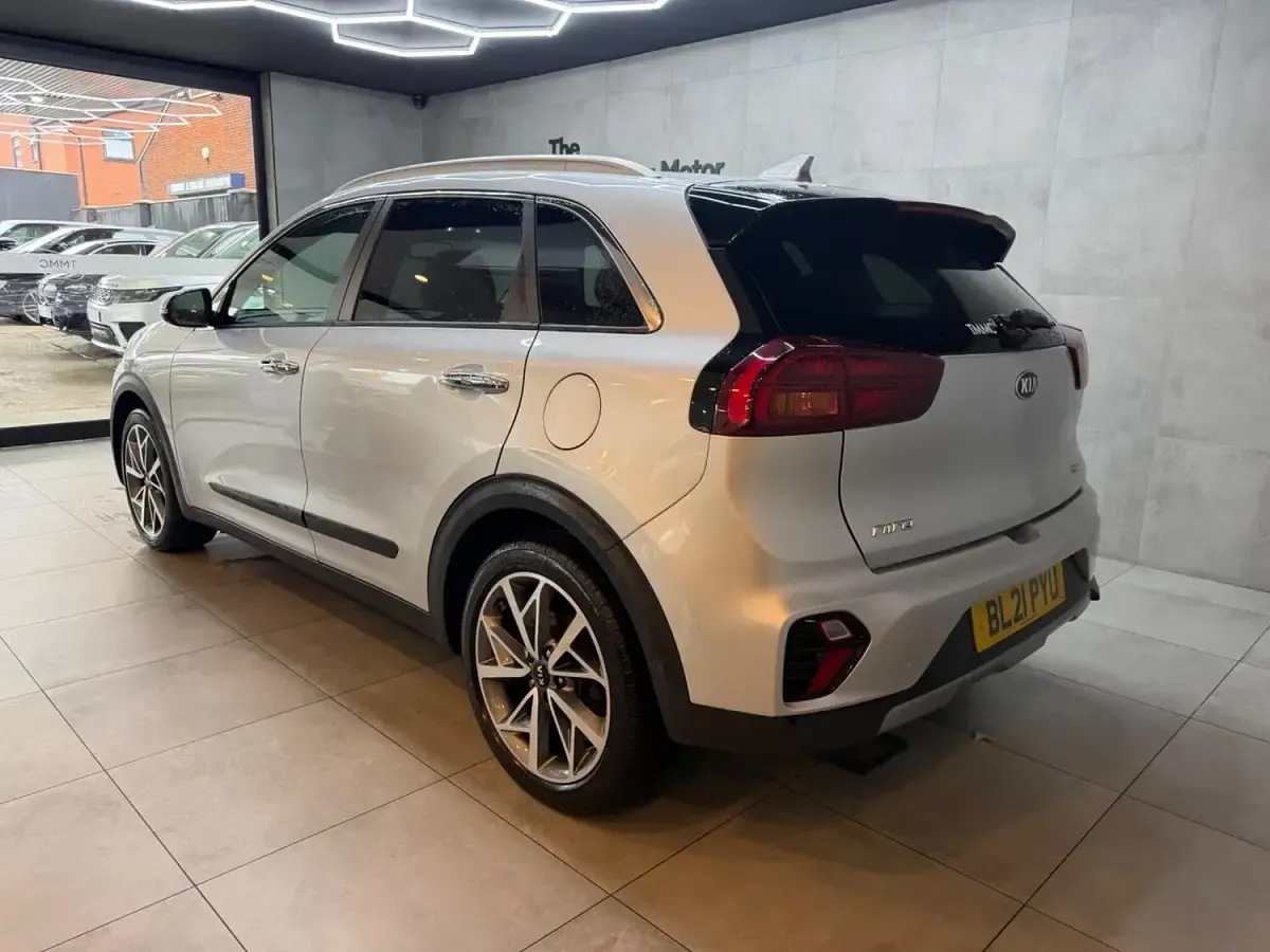 Used Kia Niro 141 HP (103 kW) 2021 Silver SUV