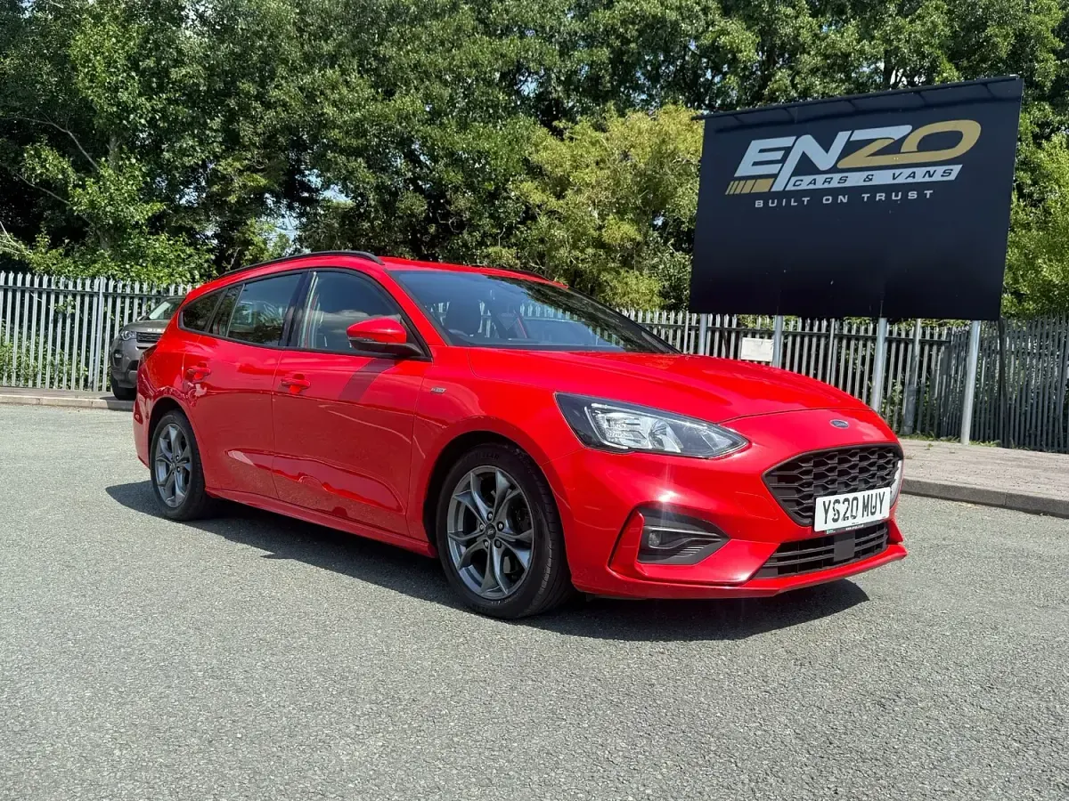 Used Ford Focus ST-Line 120 HP (88 kW) 2020 Red Estate