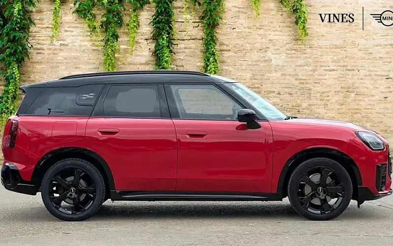 Used Mini Countryman Sport 170 HP (125 kW) 2025 Red SUV