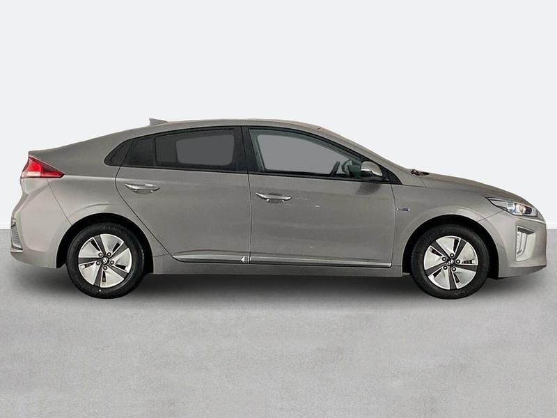 Used Hyundai Ioniq SE 141 HP (103 kW) 2020 Grey Hatchback