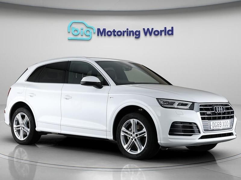 White Used 2019 Audi Q5 S-Line SUV | £22,200 (Good price) - Image 1/4