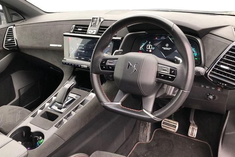 Used DS Automobiles DS7 Crossback Performance Line Plus 225 HP (165 kW) 2021 Grey SUV