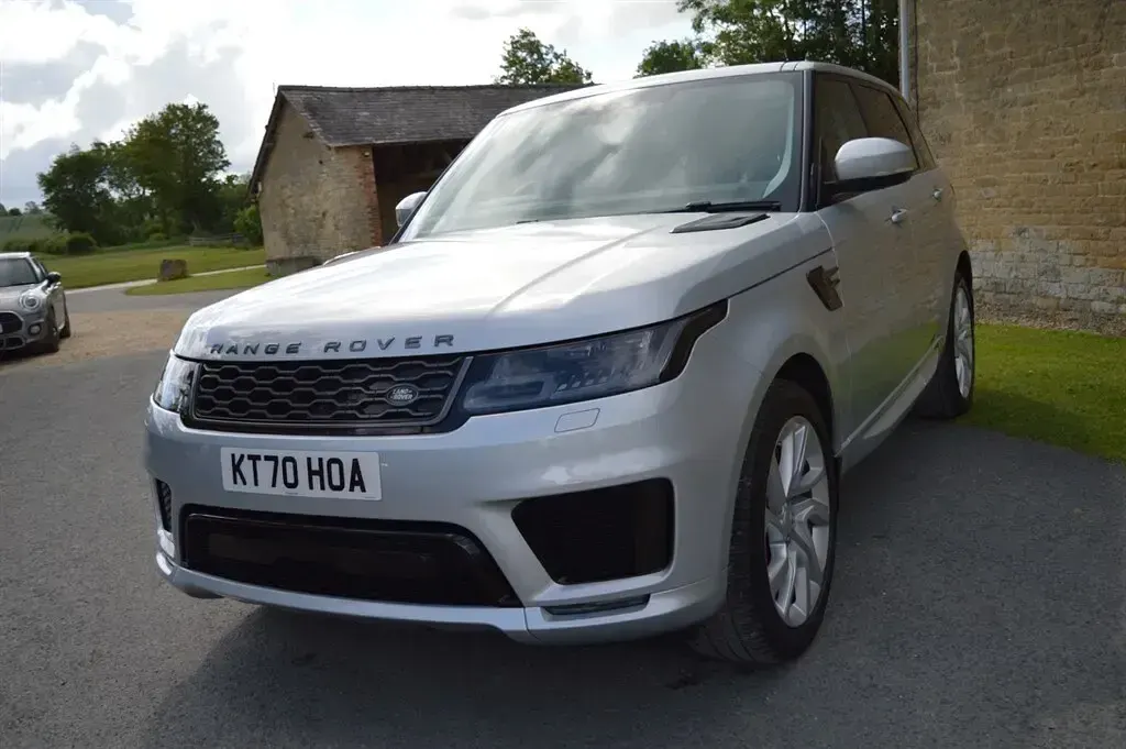 Used Land Rover Range Rover Sport HSE Dynamic 404 HP (297 kW) 2021 Hakuba silver SUV