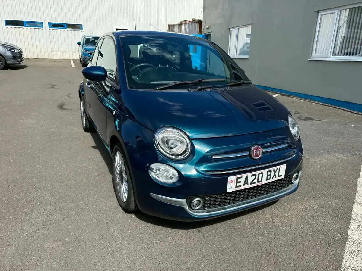 Used Fiat 500 Lounge 70 HP (51 kW) 2020 Blue Hatchback