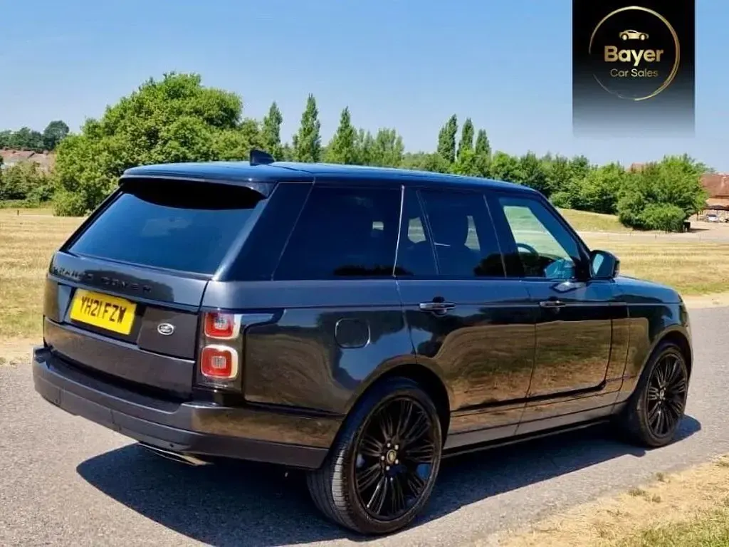 Used Land Rover Range Rover 300 HP (220 kW) 2021 Grey SUV
