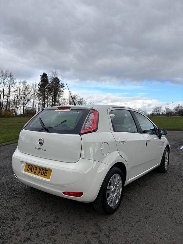 Used Fiat Punto Easy 2013 White Hatchback