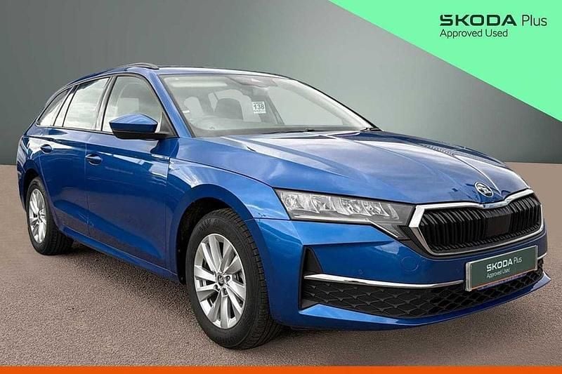 Used Skoda Octavia SE Technology 113 HP (83 kW) 2025 Blue Estate
