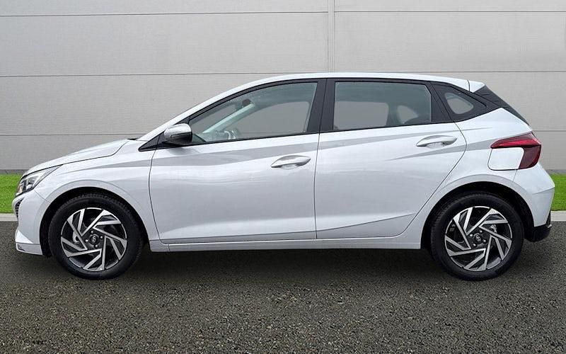 Used Hyundai i20 Advanced 101 HP (74 kW) 2024 Grey Hatchback