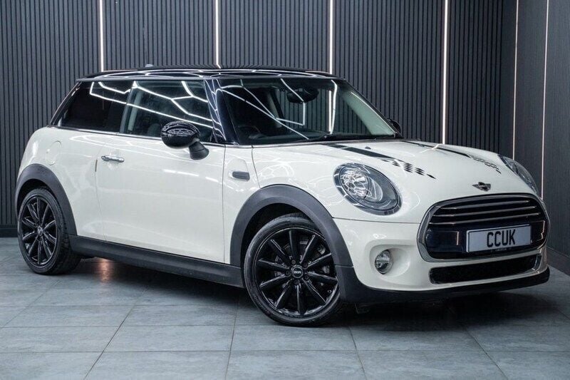 White Used 2015 Mini Cooper D Hatch Hatchback | £6,490 (Fair price) - Image 1/4