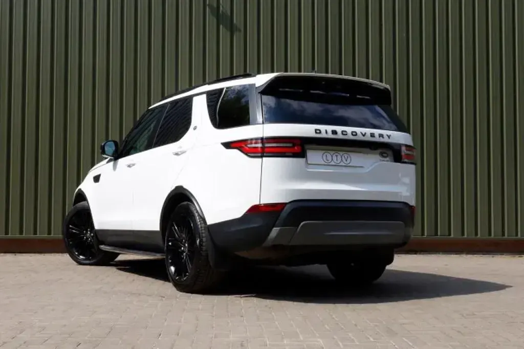 Used Land Rover Discovery HSE 2018 White SUV