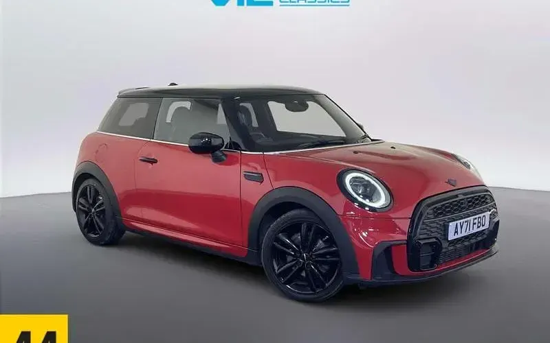 Used Mini Cooper Hatch 136 HP (100 kW) 2022 Hatchback