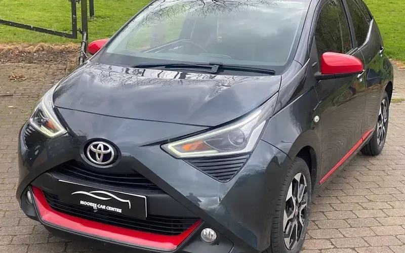 Used Toyota Aygo Trend 72 HP (52 kW) 2019 Grey Hatchback