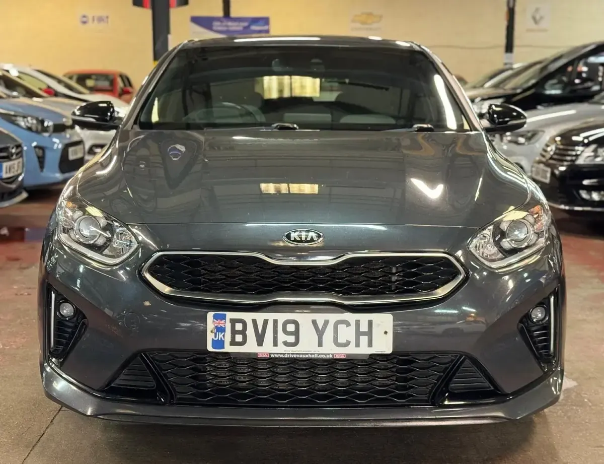 Used Kia ProCeed GT-Line 136 HP (100 kW) 2019 Grey Estate