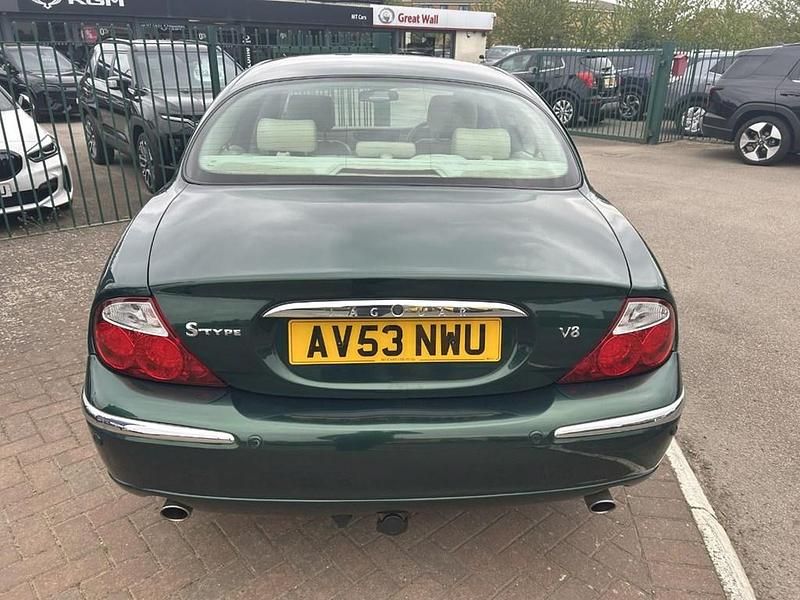 Usado Jaguar S-Type SE 298 HP (219 kW) 2003 Verde Sedan
