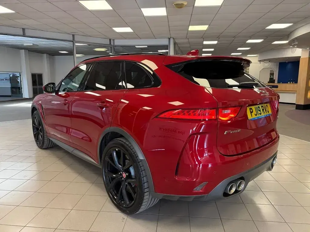 Used Jaguar F-Pace Supercharged 550 HP (404 kW) 2019 Red SUV