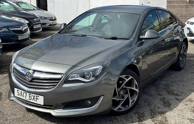 Used Vauxhall Insignia SRi 136 HP (100 kW) 2017 Grey Hatchback