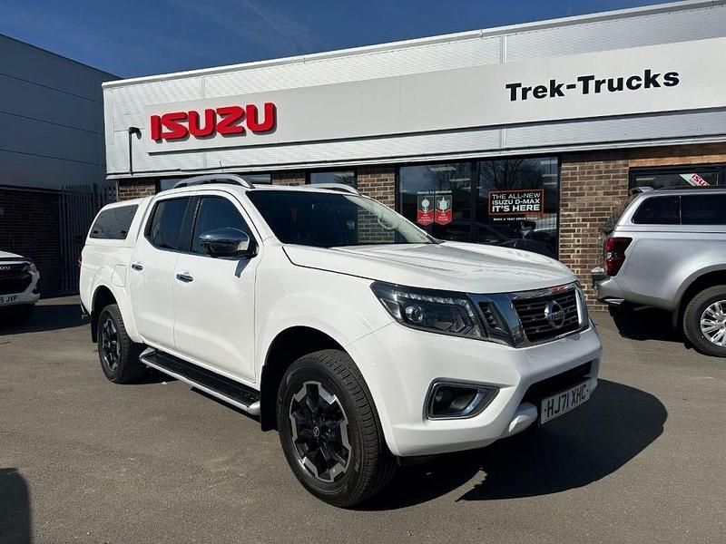 White Used 2021 Nissan Navara Tekna Pickup | £14,495 (Good price) - Image 1/4